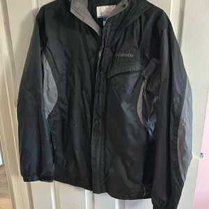 Men’s medium Columbia water resistant jacket